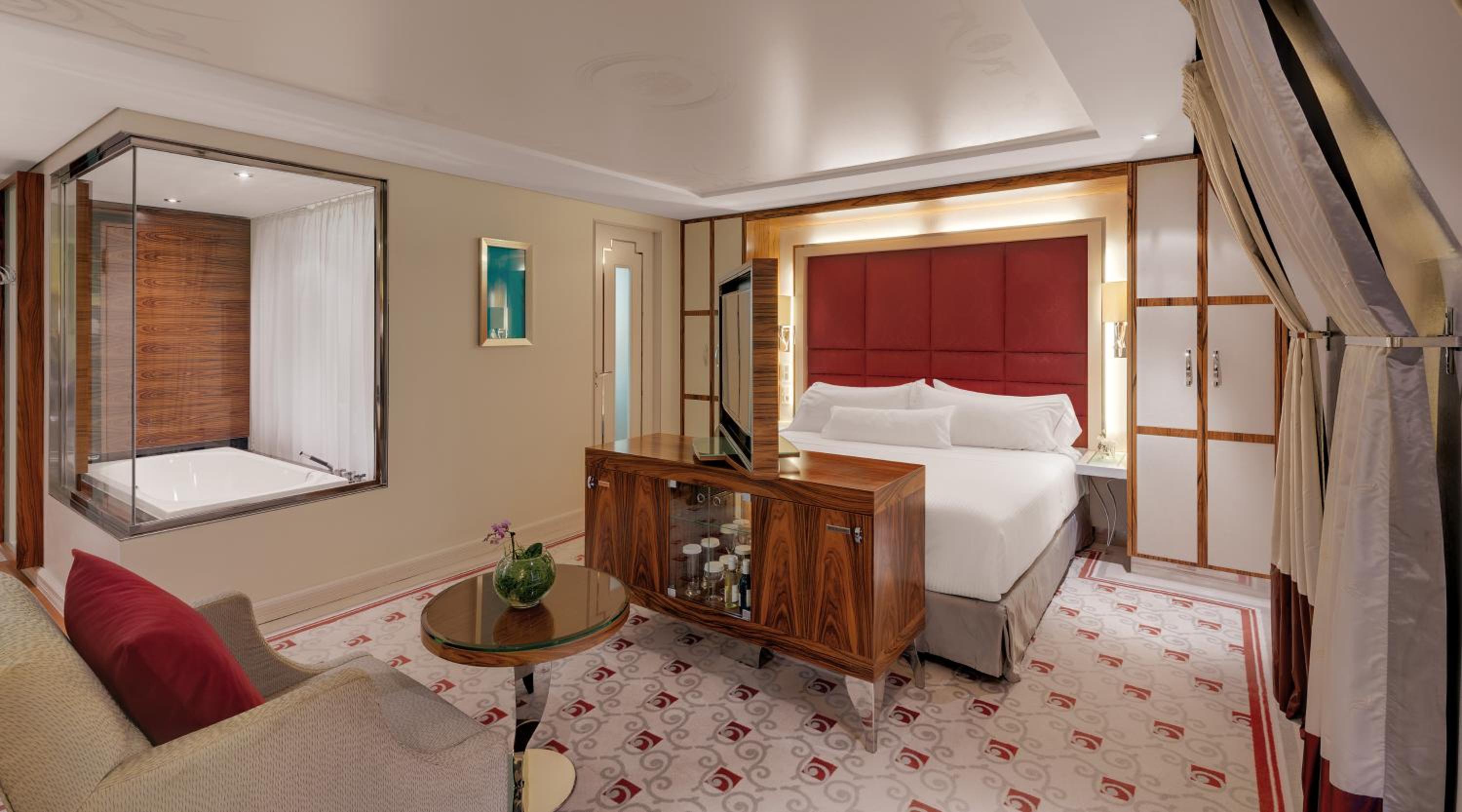 1 Bedroom, Junior Suite, Deluxe, King Bed