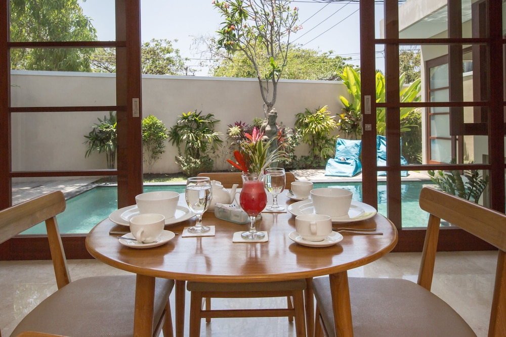 Beautiful Bali Villas 45/60