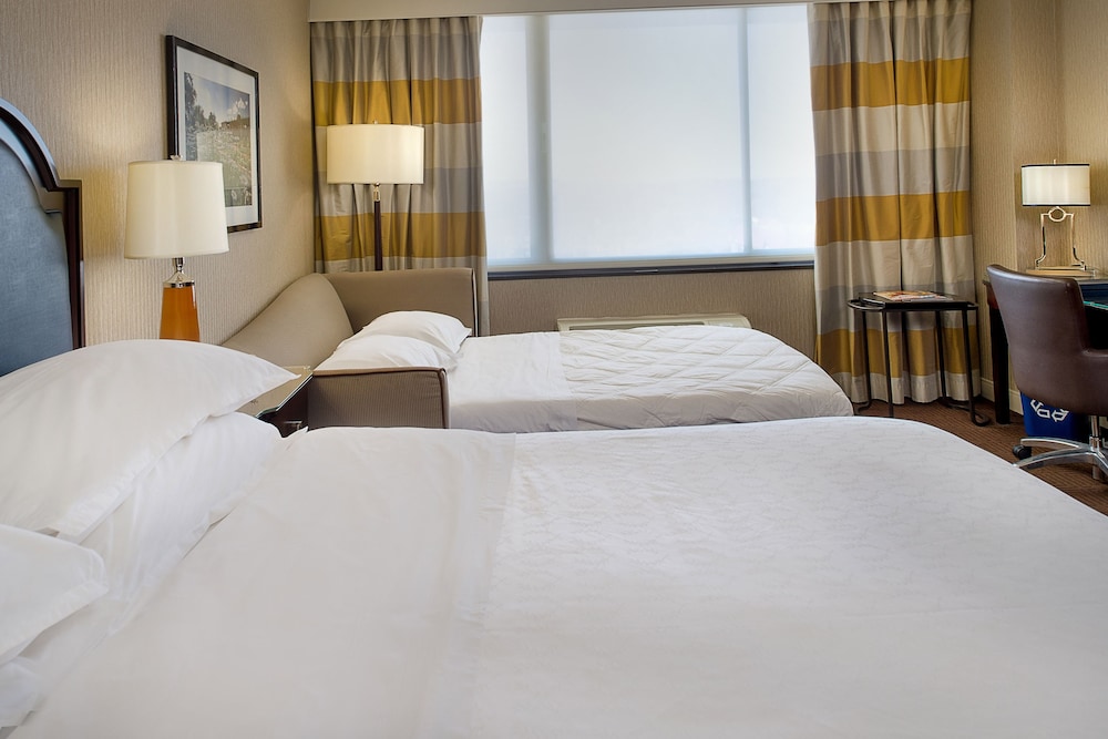 Sheraton Westport Plaza Hotel St. Louis 7/33