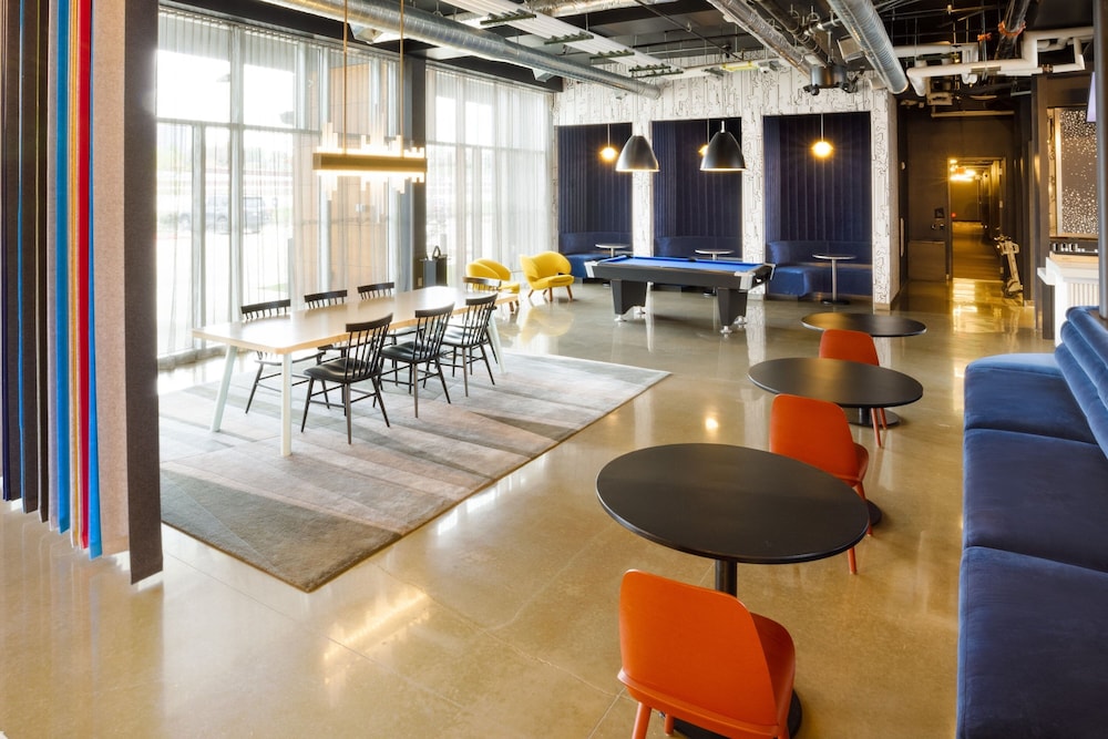 Aloft Austin Airport 42/47