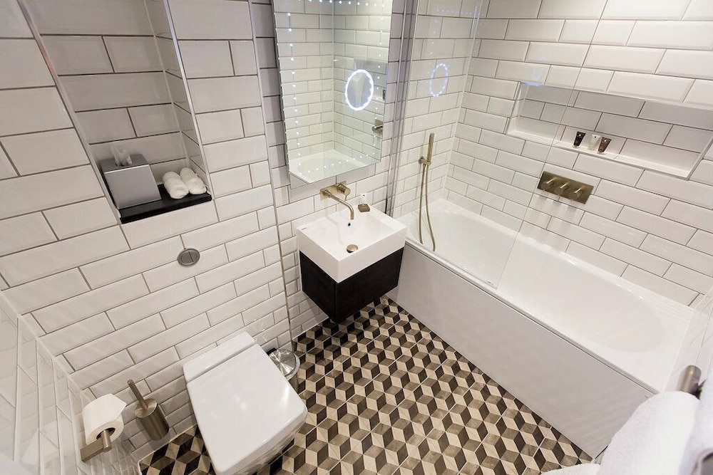One Warwick Park Hotel 43/50