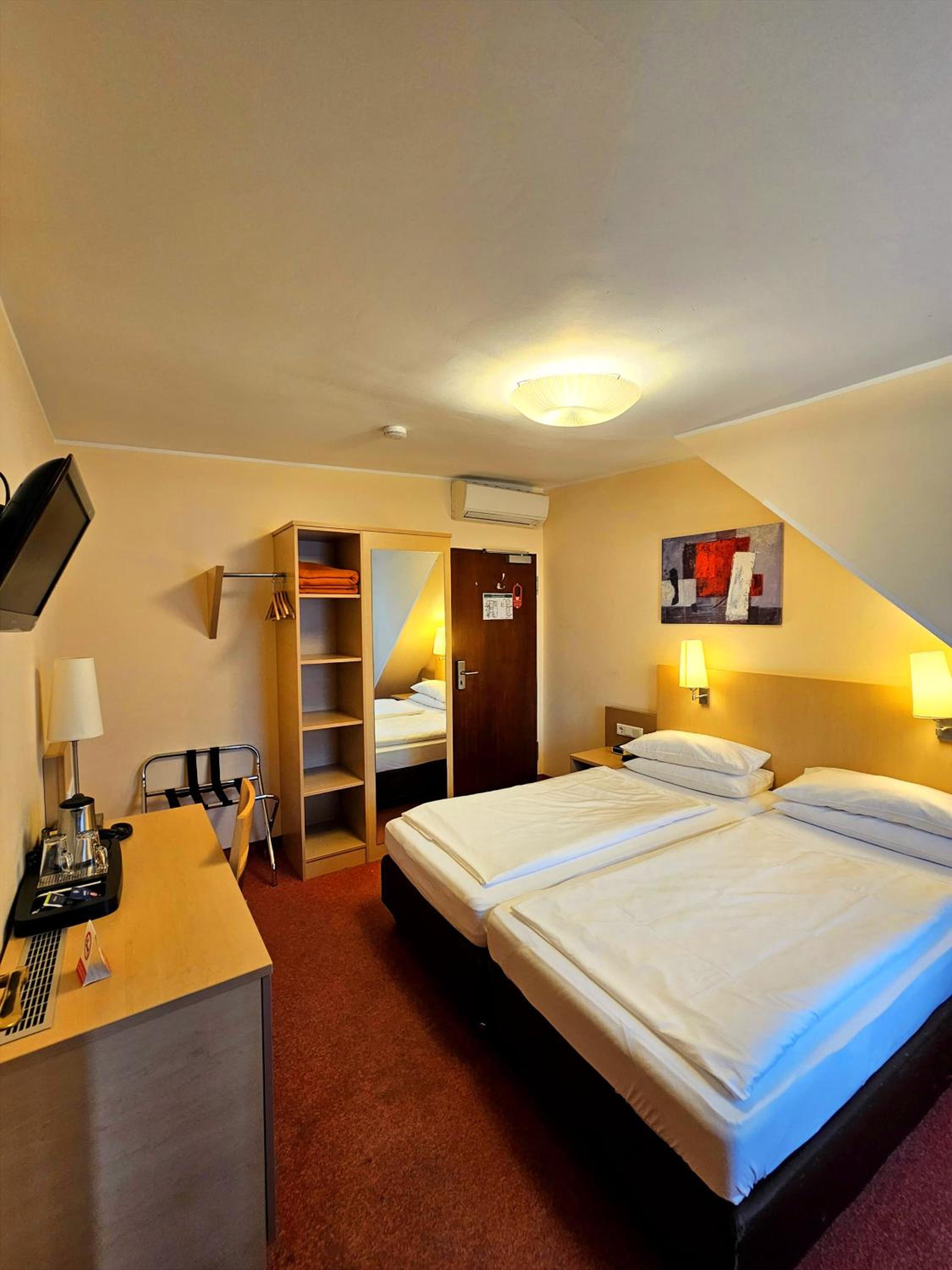 غرفة سوبيريور بسرير مزدوج أو سريرين منفصلين، Hotel Petersburg 4/7