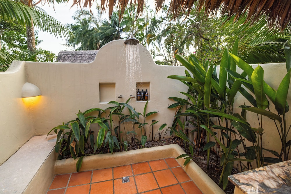 Bosque del Cabo Rain Forest Lodge 40/42