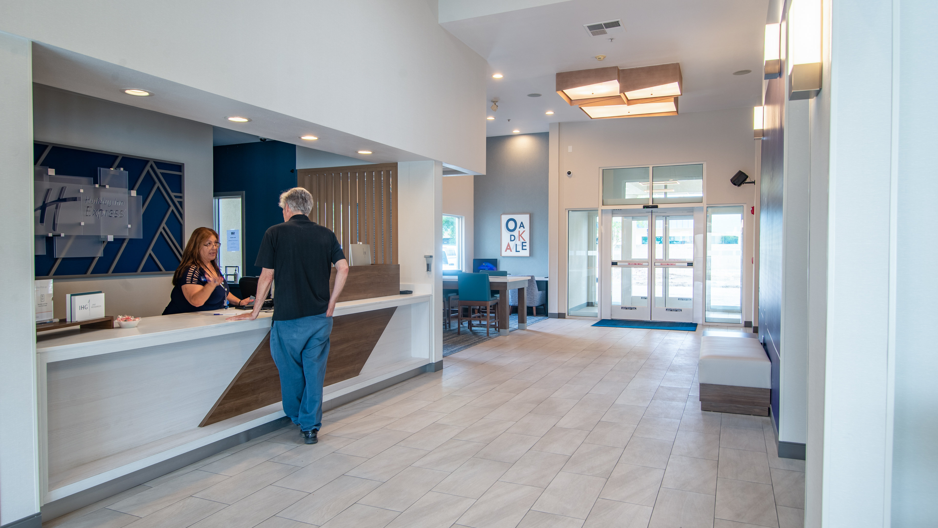 Holiday Inn Express Oakdale 17/72