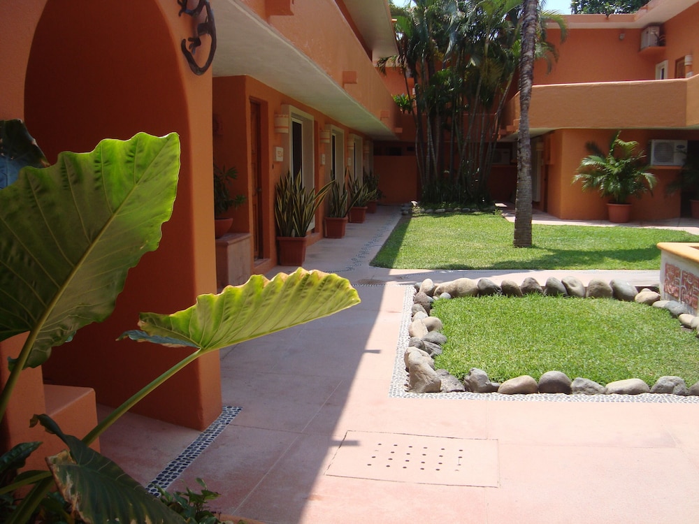 Villa Mexicana 66/67