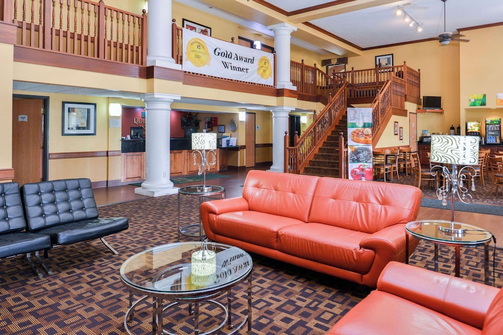 Quality Inn Bolingbrook I-55 34/47