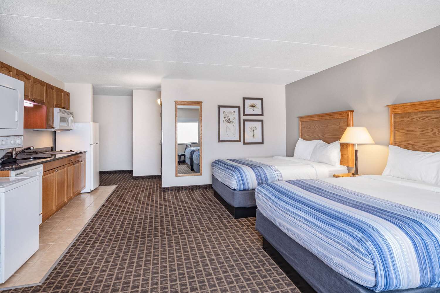 AmericInn by Wyndham Aberdeen Event Center 16/61