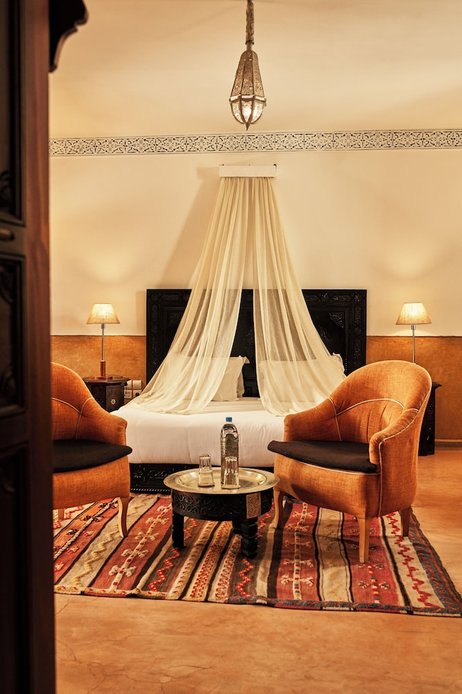 Riad Charai 27/77