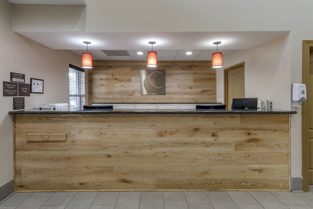 Comfort Inn and Suites High Point - Archdale 6/35