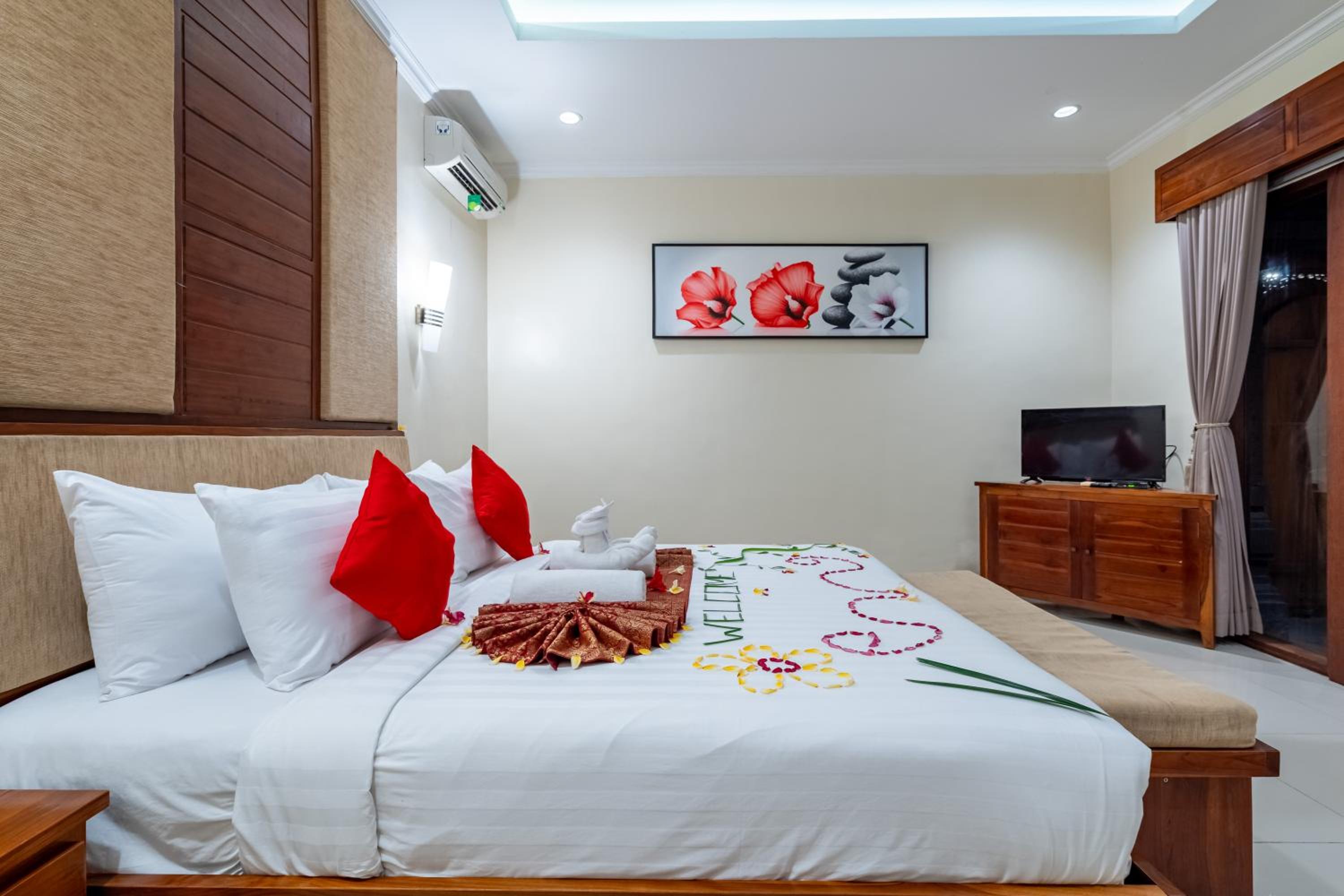 4 Bedrooms, Villa, Private Pool, De' Bharata Bali Villas Seminyak 3/10
