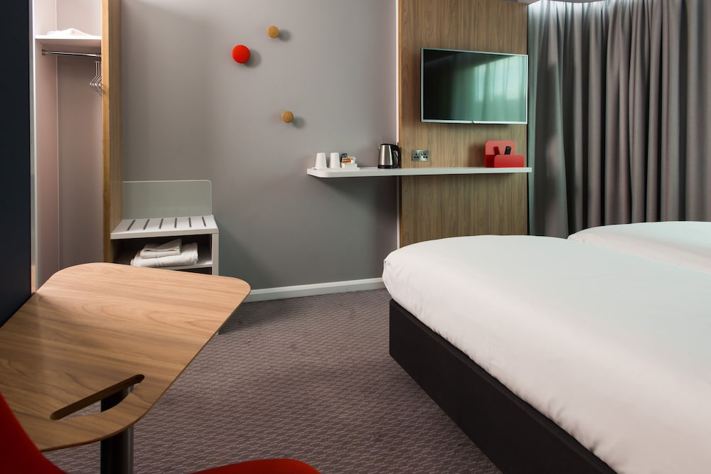 Holiday Inn Express Leeds City Centre Armouries 30/60