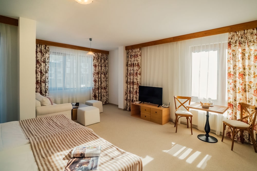 Green Life Ski & Spa Resort Bansko 25/75