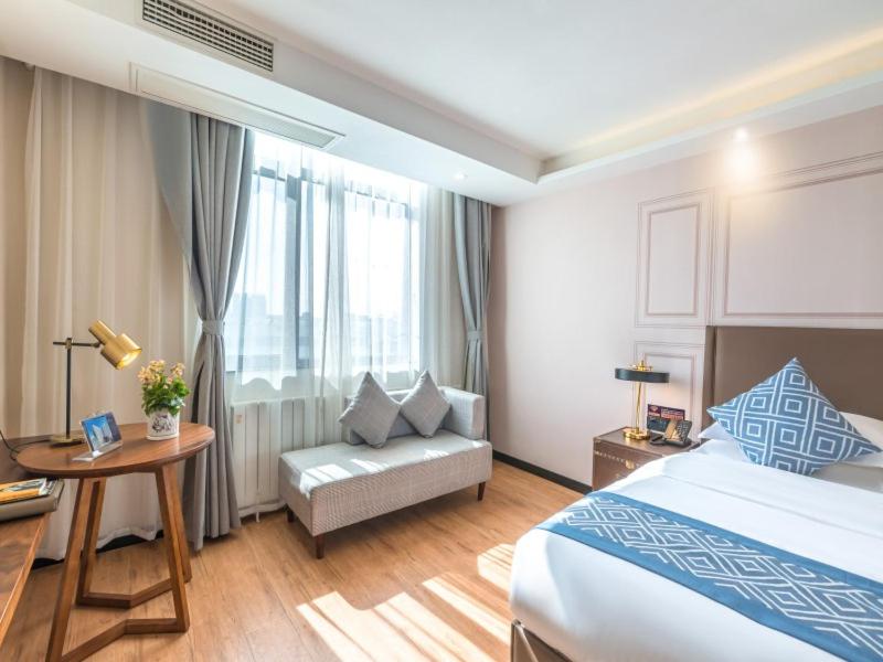 Gem Fuyang City Linquan County Jiangziya Plaza Hotel 28/35
