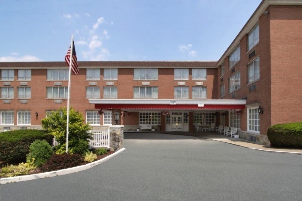 Ramada by Wyndham Ligonier 3/42