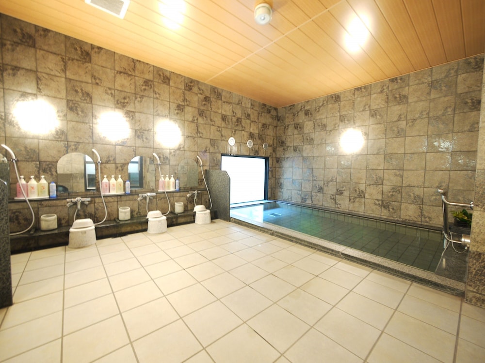 Hotel Route-Inn Satsuma Sendai 3/40