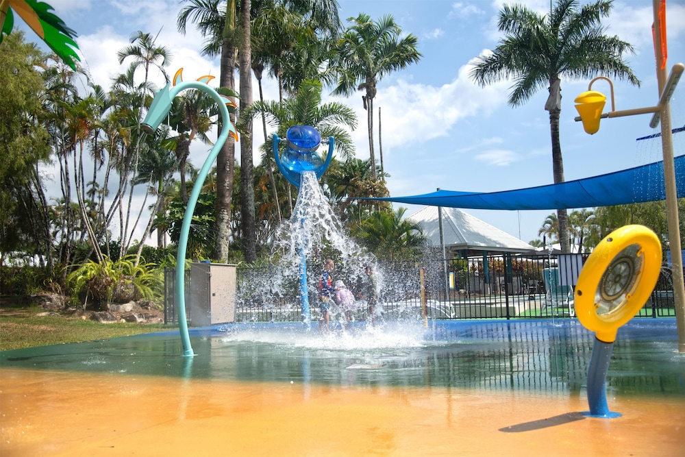 Mission Beach Resort 67/75