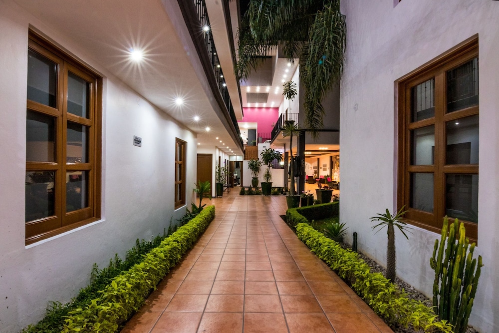 Hotel del Marquesado 68/72