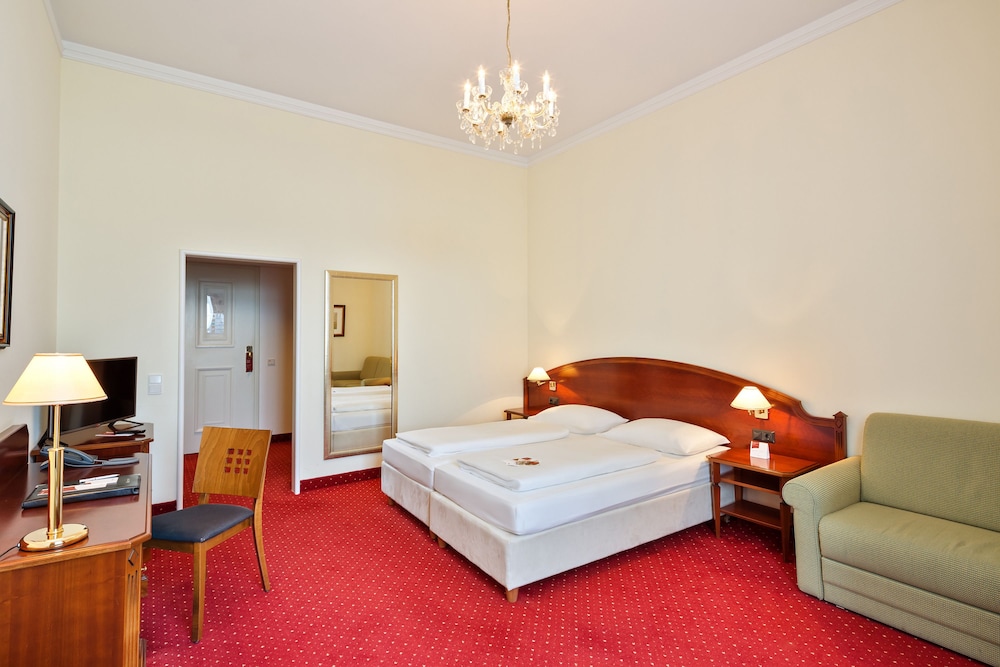 Austria Trend Hotel Schloss Wilhelminenberg 28/74