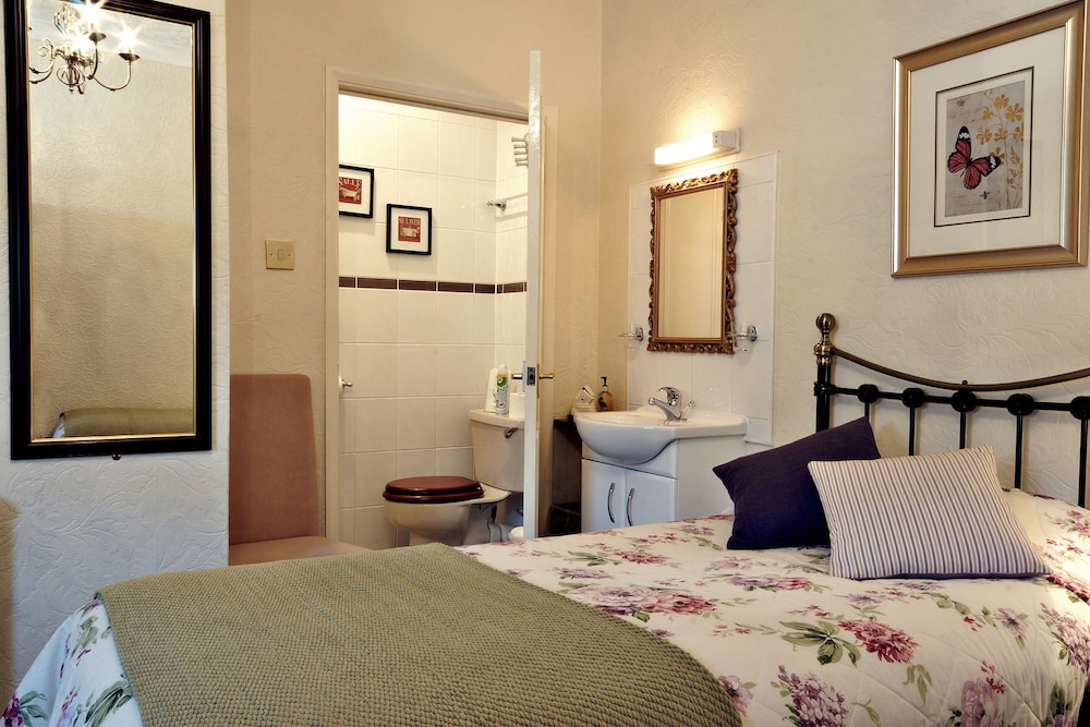The Farthings Guest House 38/70