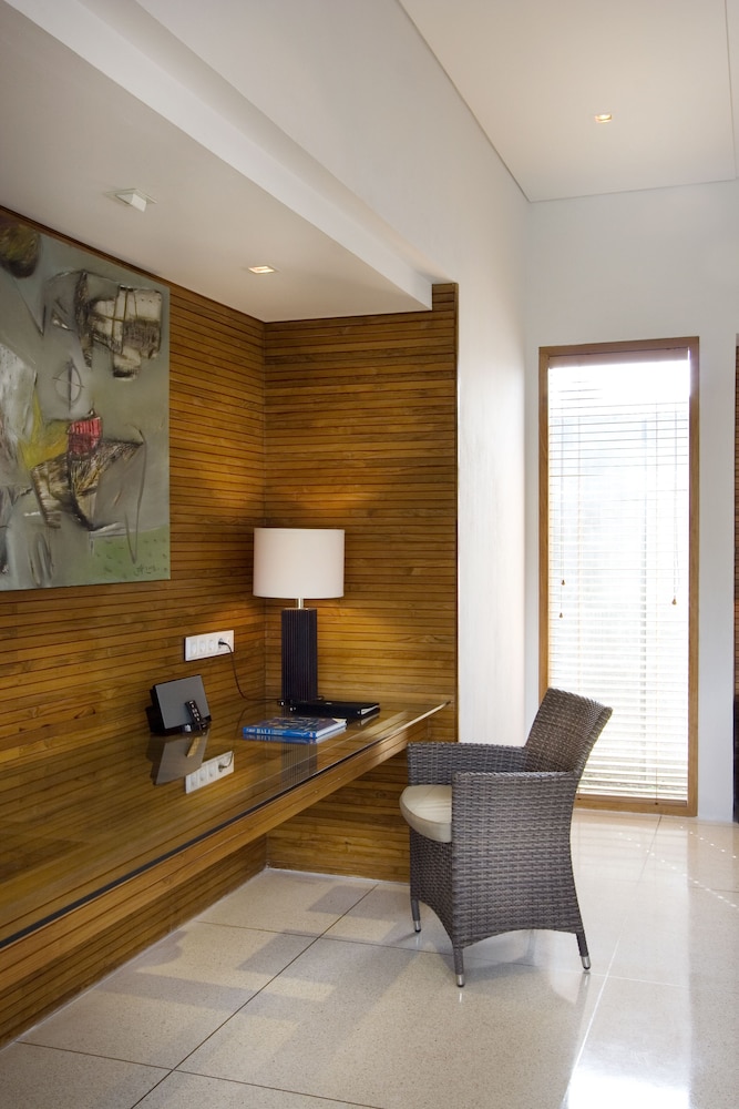 The Samaya Seminyak 60/82