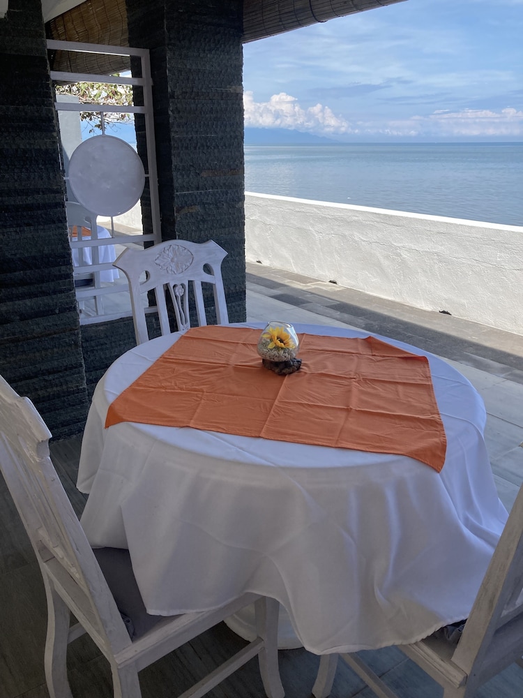 Villa Agung Beach Inn 44/65
