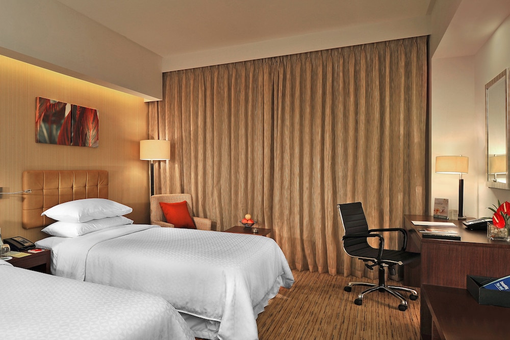 Four Points by Sheraton Hotel and Serviced Apartments Pune 14/47