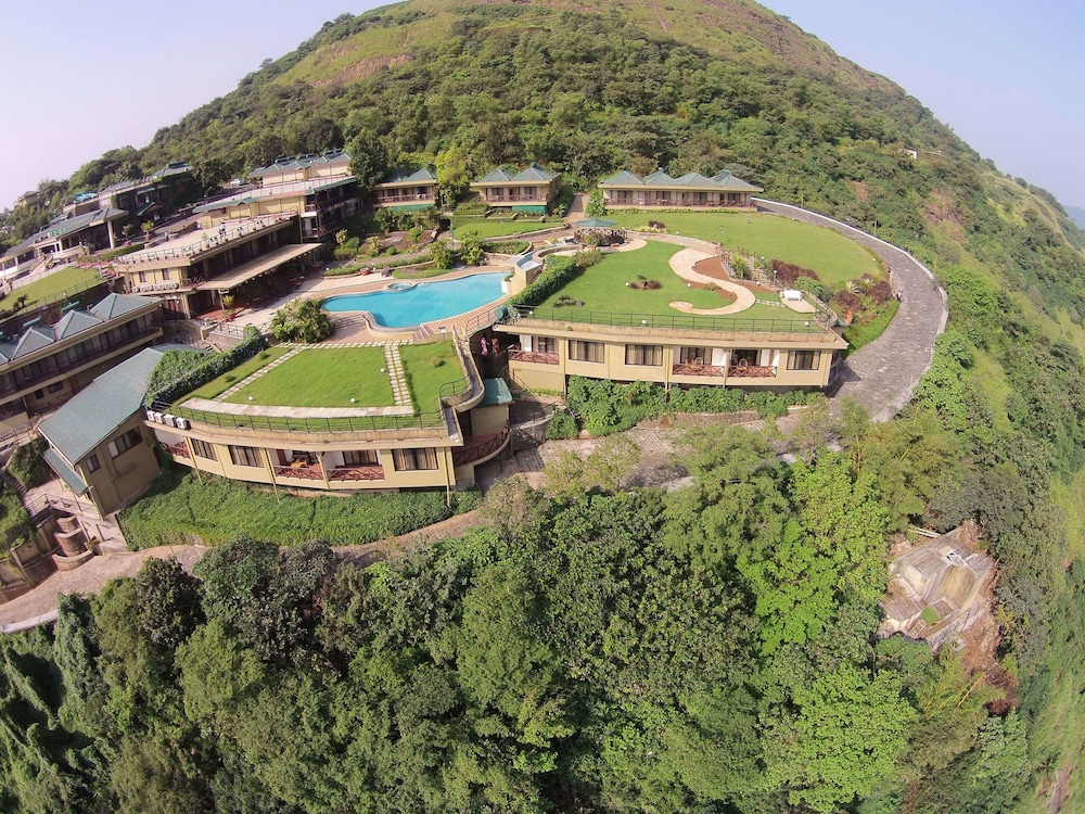 The Upper Deck Resort 38/50