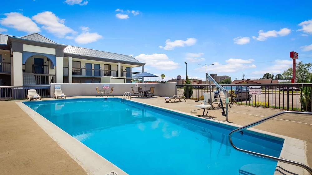 Best Western Emporia 1/27