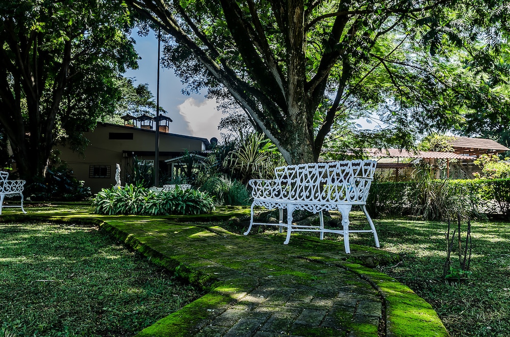 El Rodeo Estancia Boutique Hotel &amp; Steakhouse 58/66