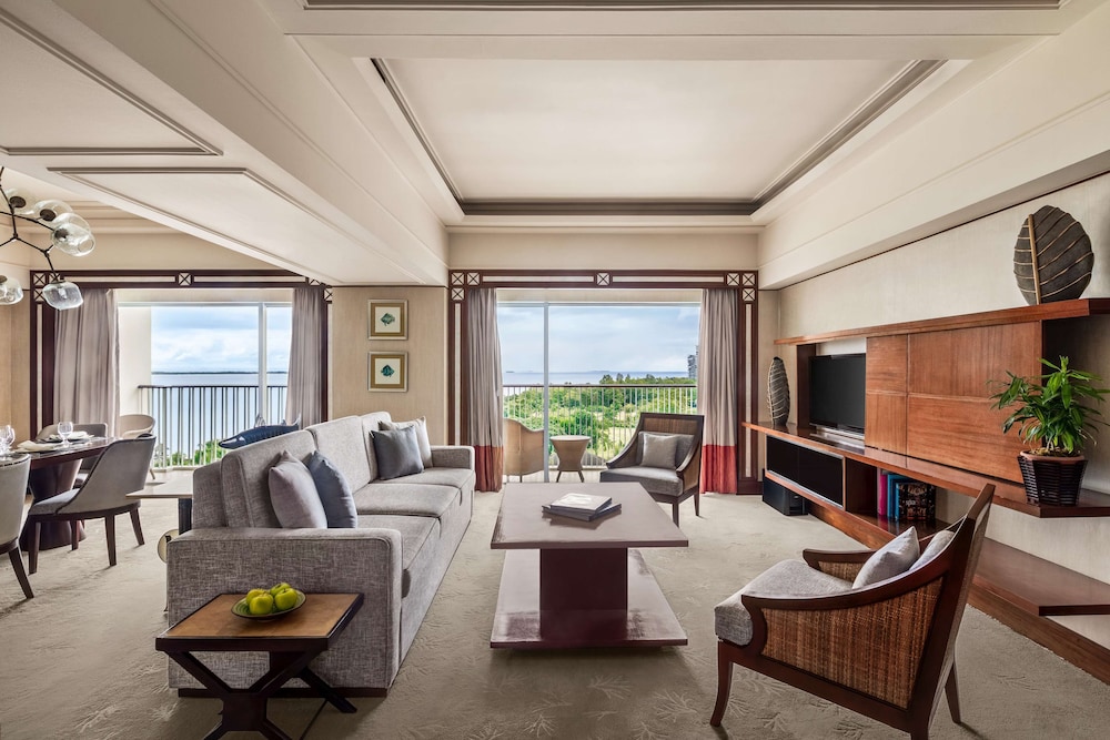 Shangri-La Mactan, Cebu 30/50