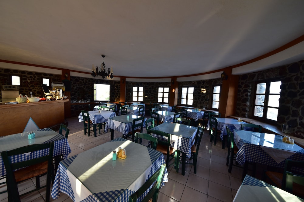 CALDERA VIEW RESORT ADULTS ONLY 39/50