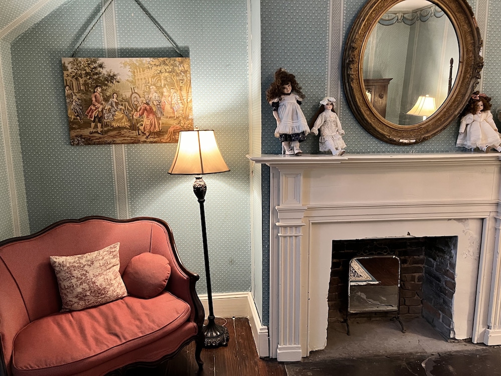 The Myrtles 25/50