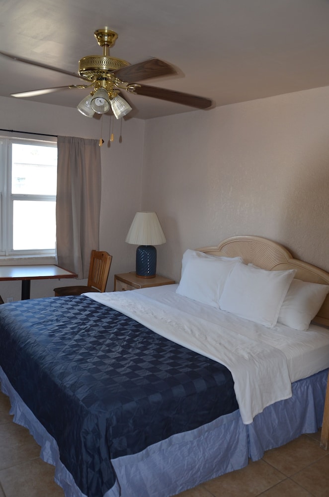 La Terrace Oceanfront 18/50