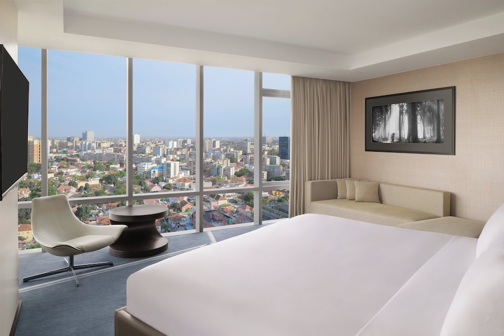 Classic, King Bed, Bay View