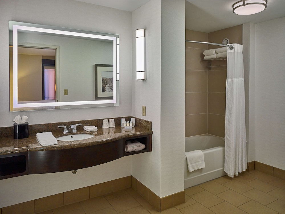 Hilton Garden Inn Gatlinburg 25/70
