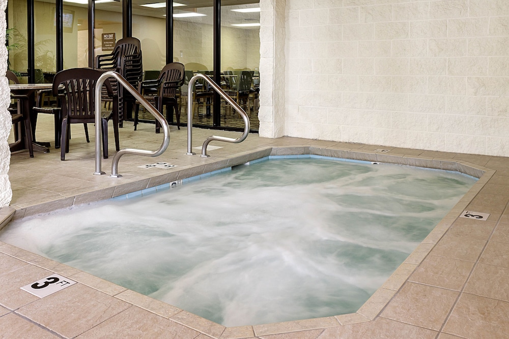 swimming pool spa