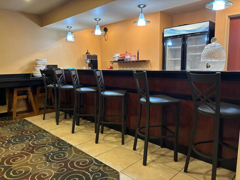SureStay by Best Western Salem 42/56