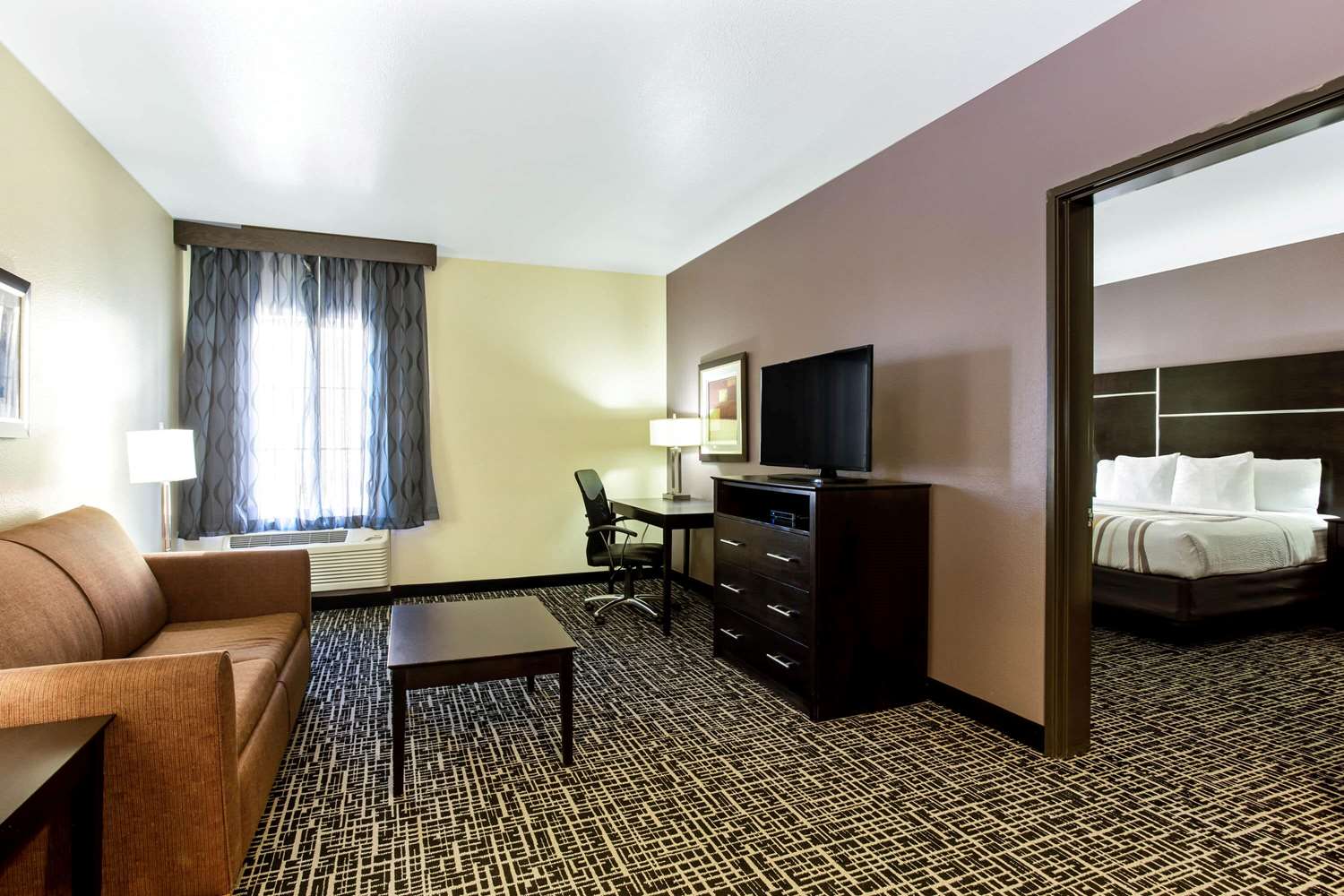 La Quinta Inn & Suites by Wyndham Denver Gateway Park 20/33
