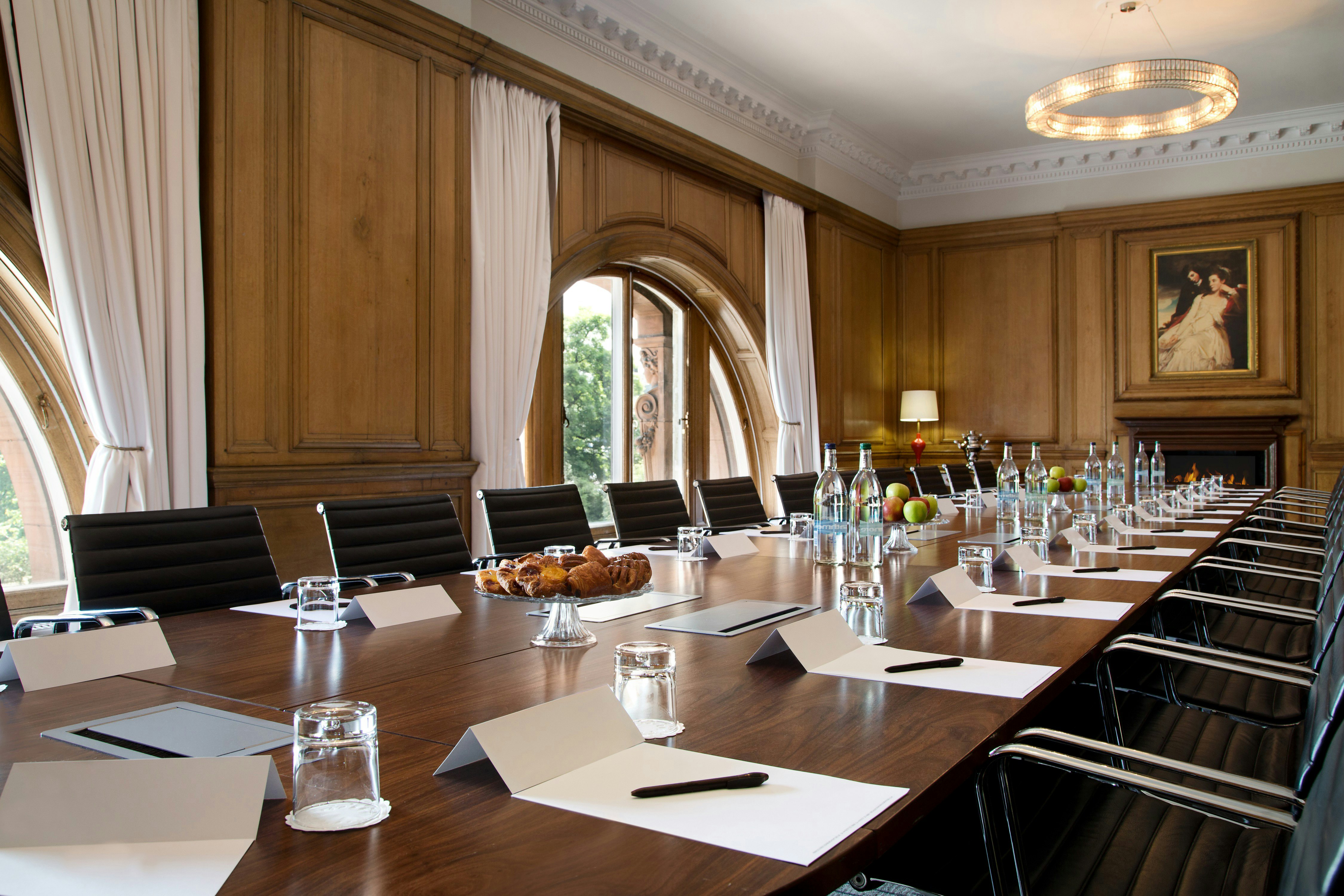 The Caledonian Edinburgh, Curio Collection by Hilton 49/60