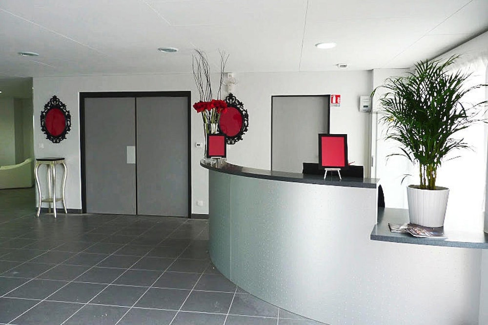 Adonis La Baule 18/84