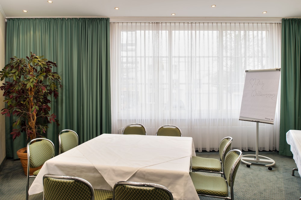 Roomingtons Hotel Kaiserhof 42/49