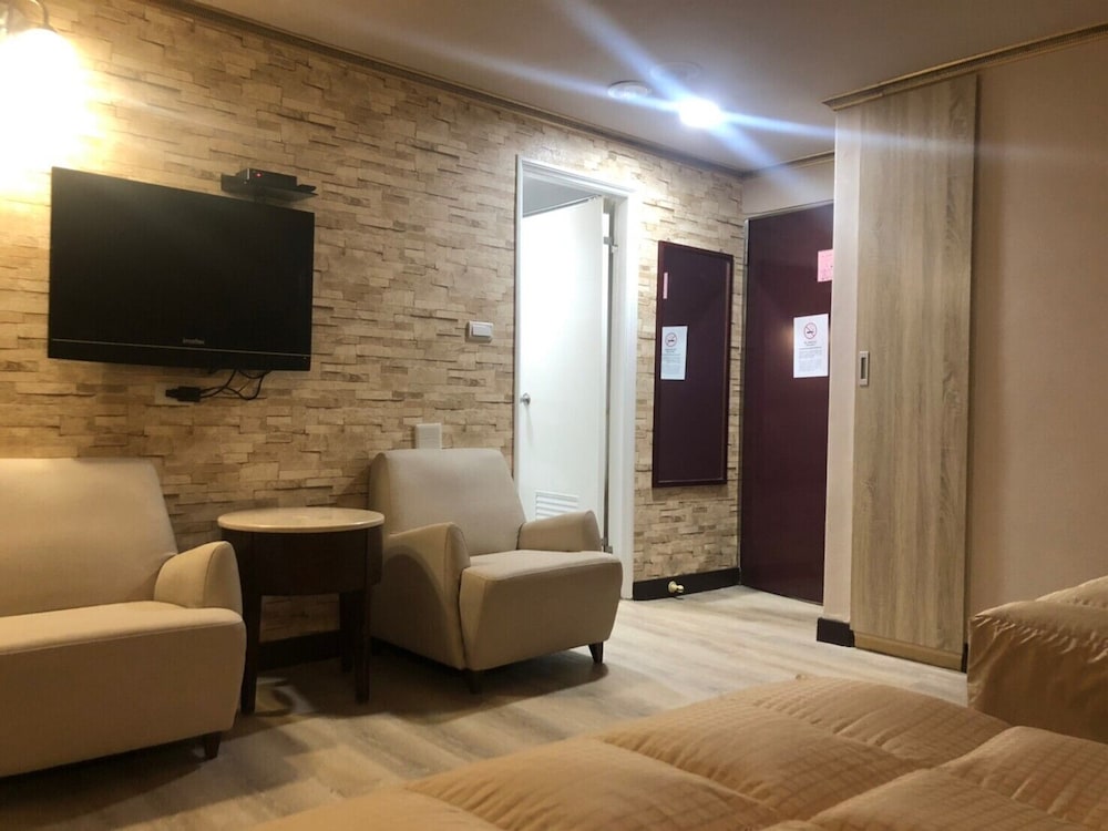 Doitsu Hotel 38/48