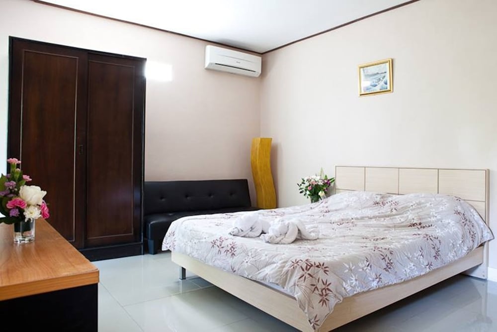 Penny's Home Stay Resort 15/50