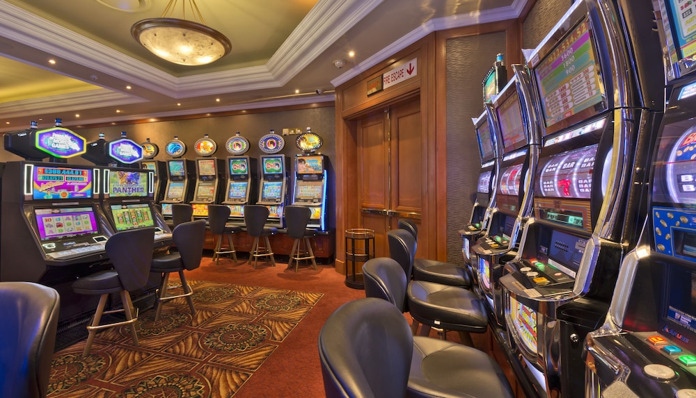 Avani Windhoek Hotel And Casino 69/74