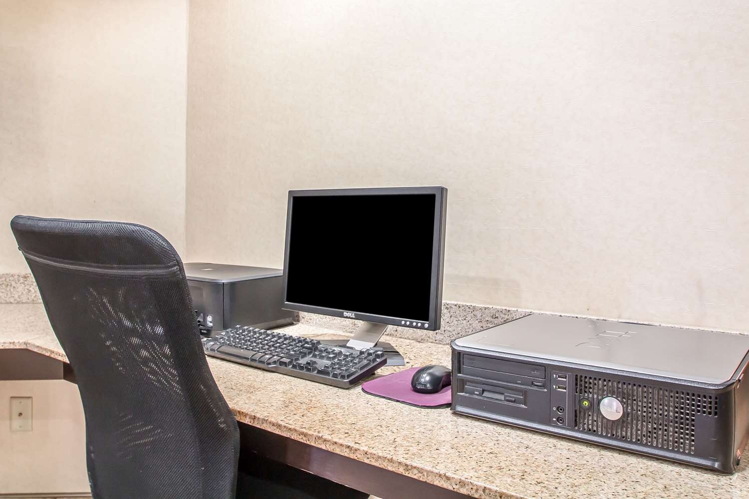 Best Western Rochelle Inn & Suites near DeKalb 25/33
