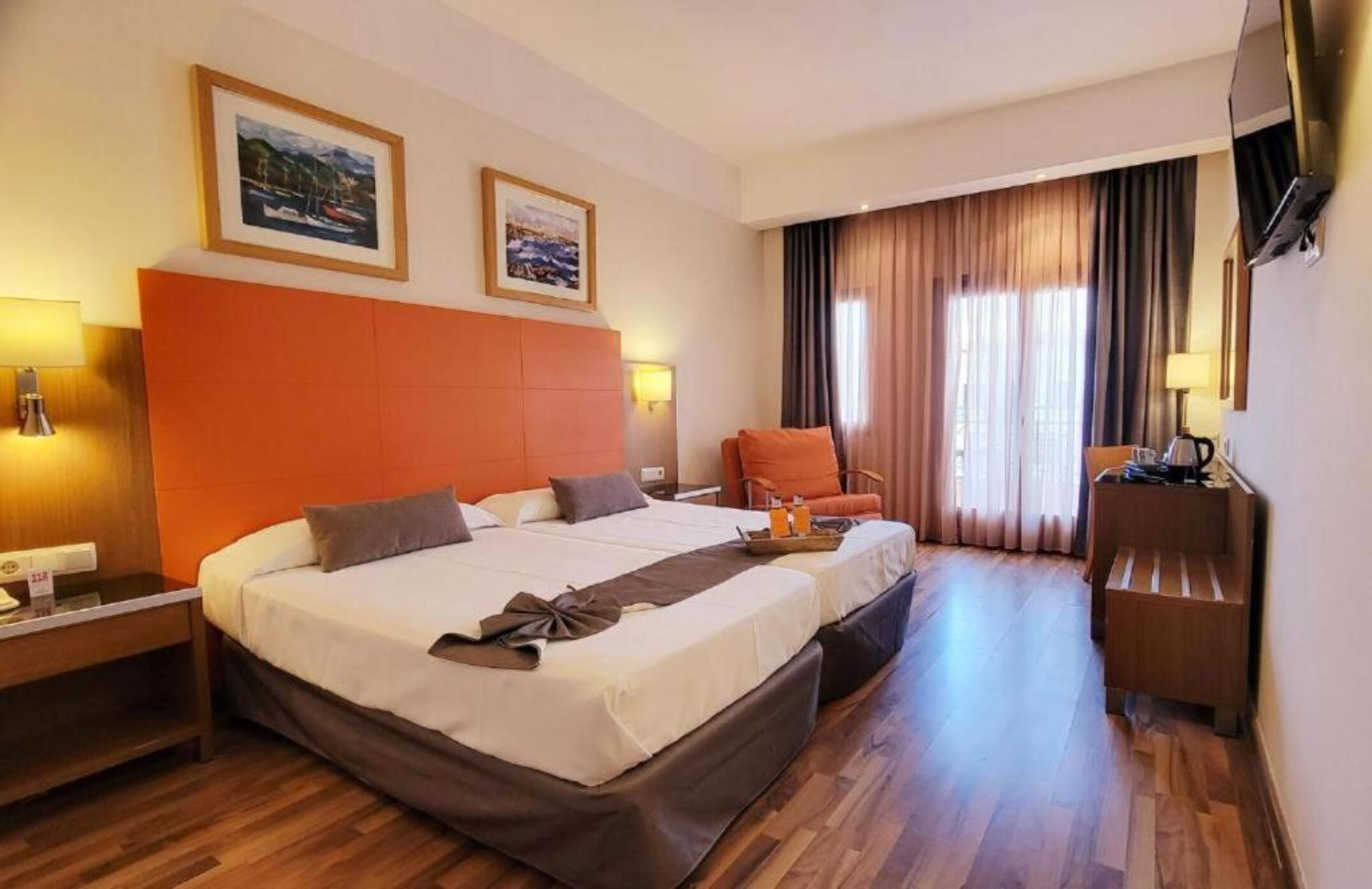 Standard, Double Bed, Balcony or Terrace