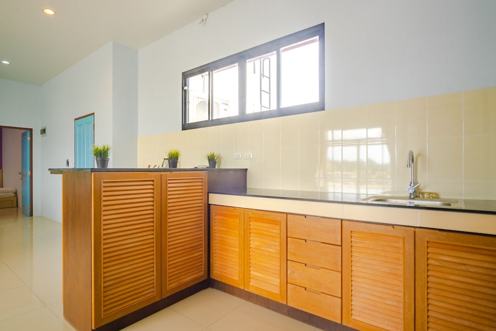 Aj Residence 7/66