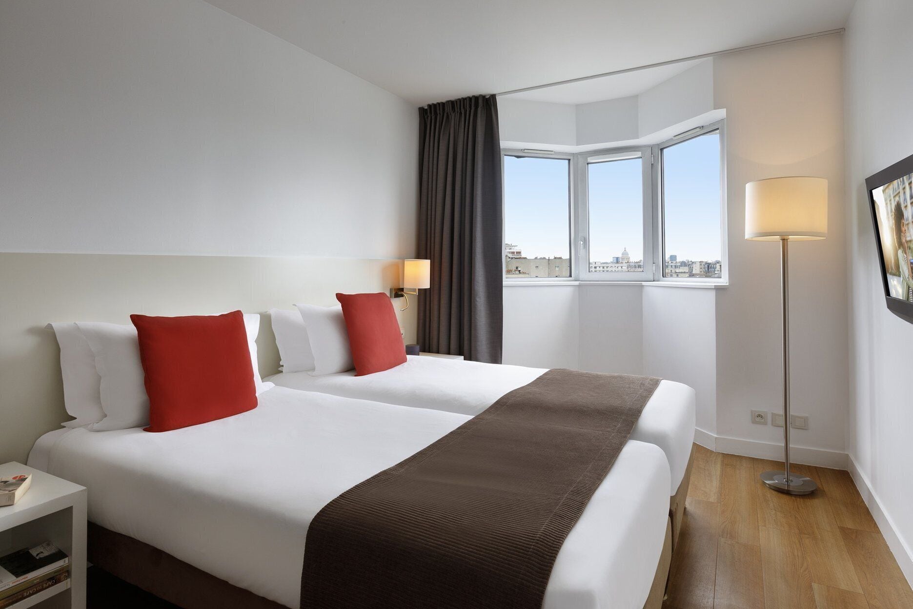 1 BEDROOM, APARTMENT