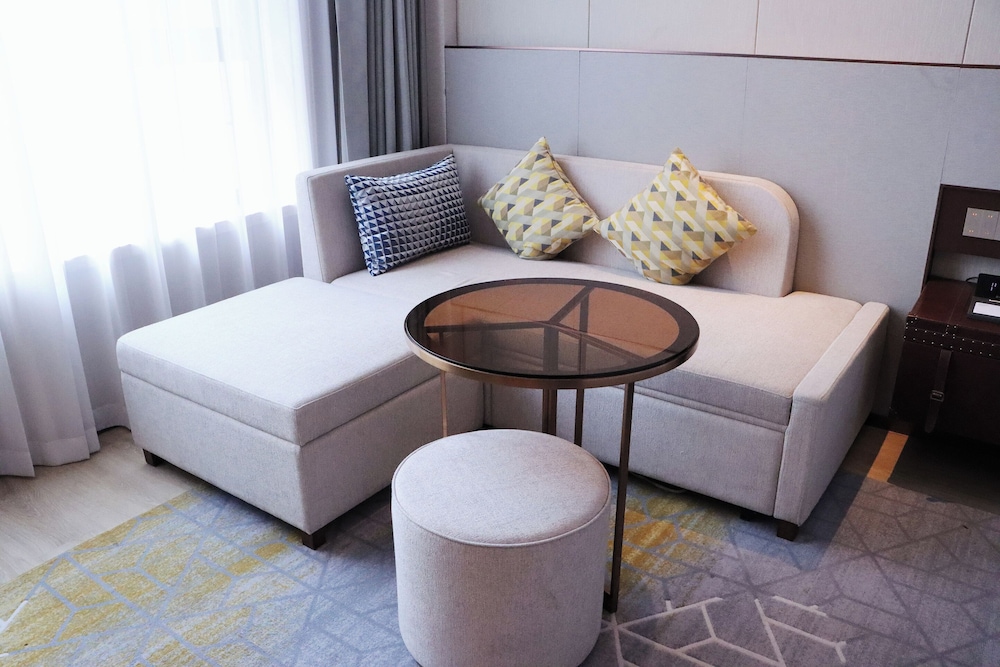 HOLIDAY INN Changchun Jingyue 24/48