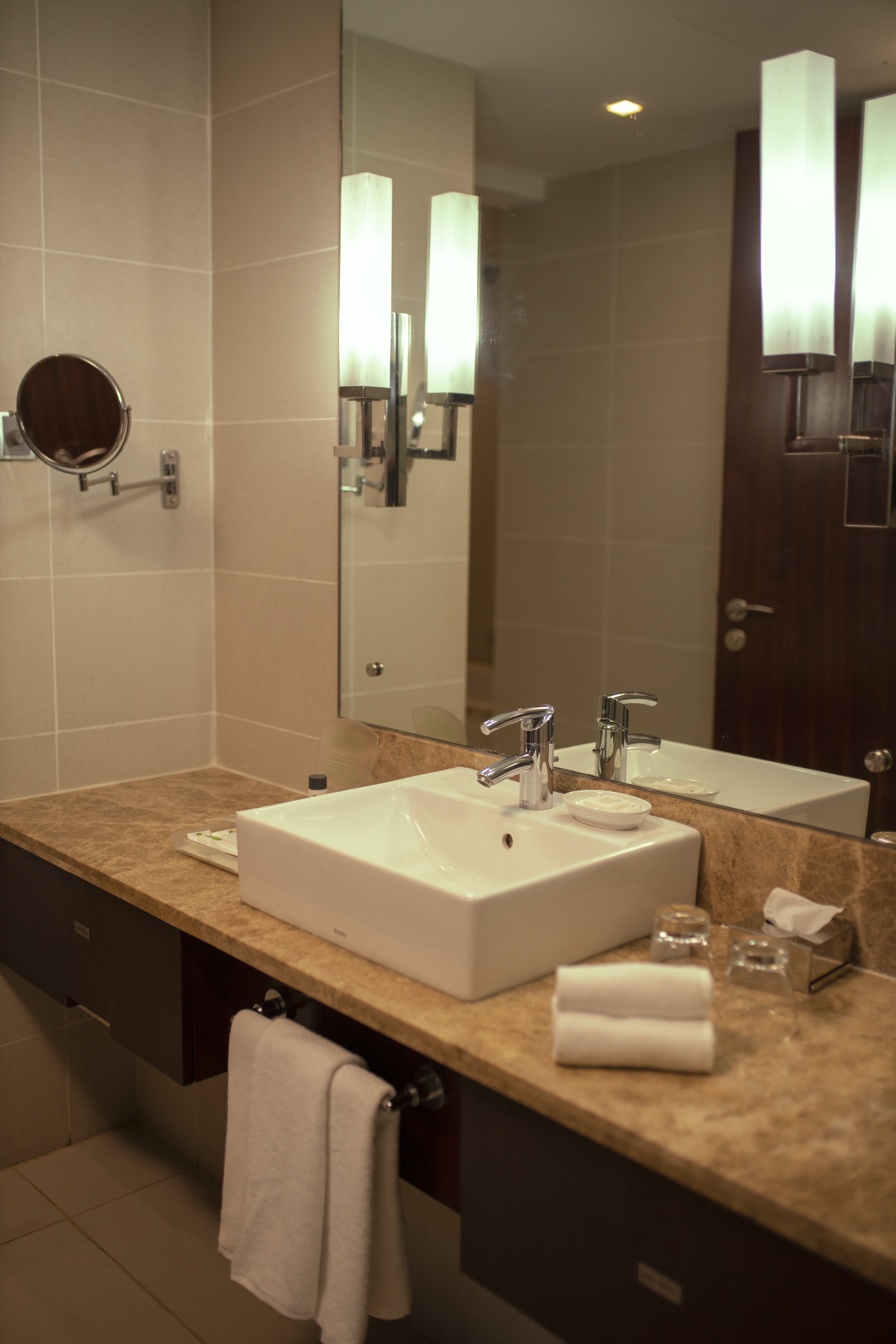 Holiday Inn Cochin 75/76